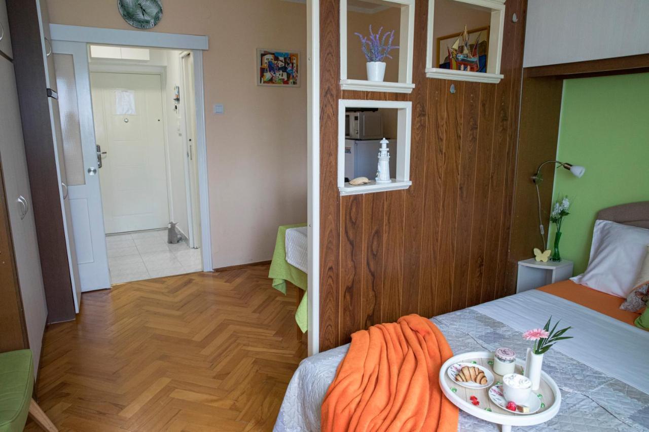 Studio Apartman Meli リエカ エクステリア 写真
