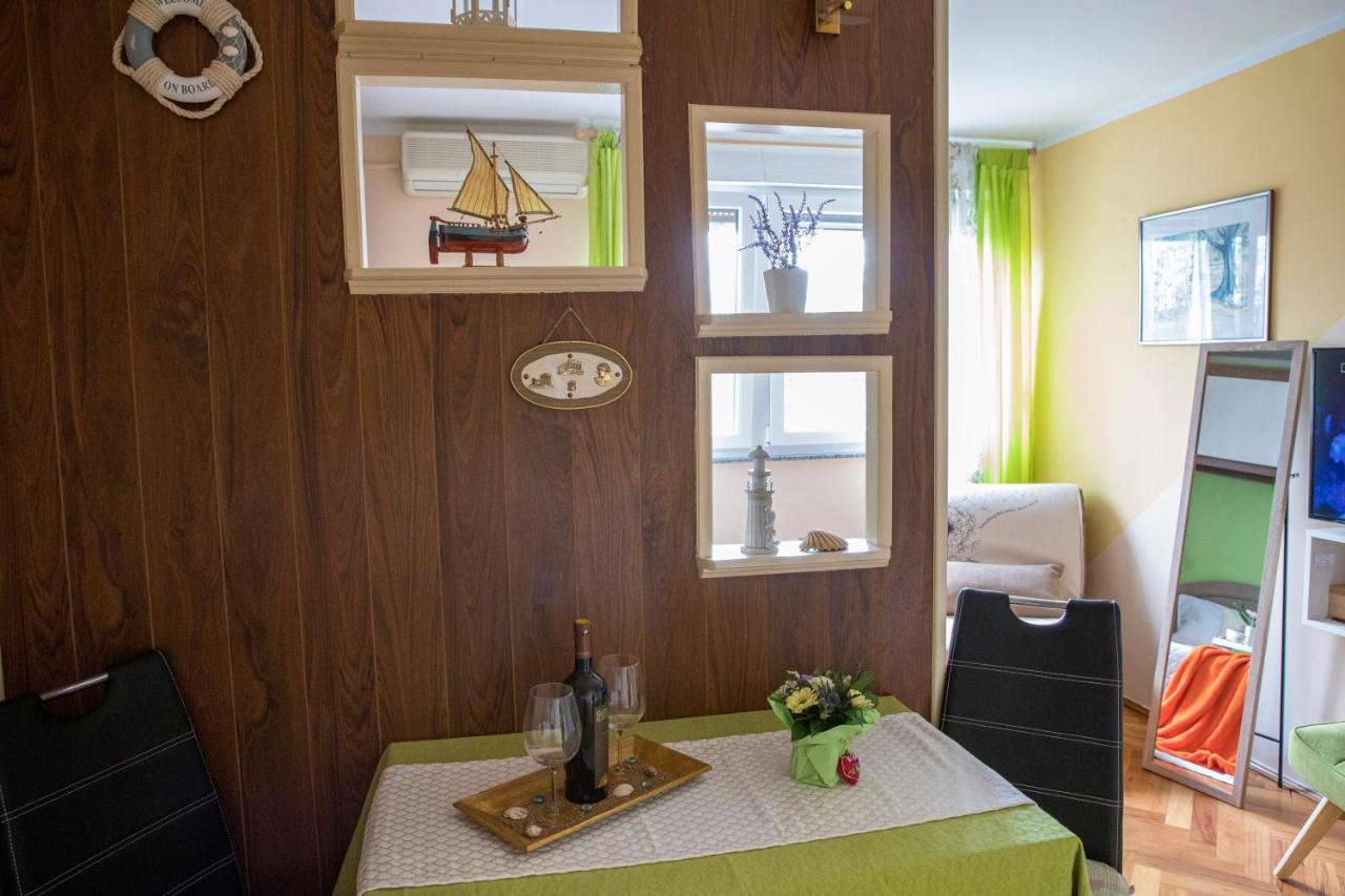 Studio Apartman Meli リエカ エクステリア 写真