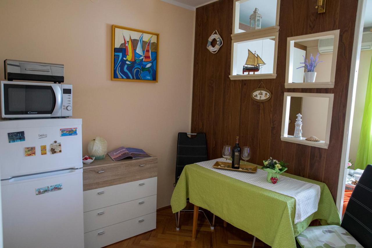 Studio Apartman Meli リエカ エクステリア 写真