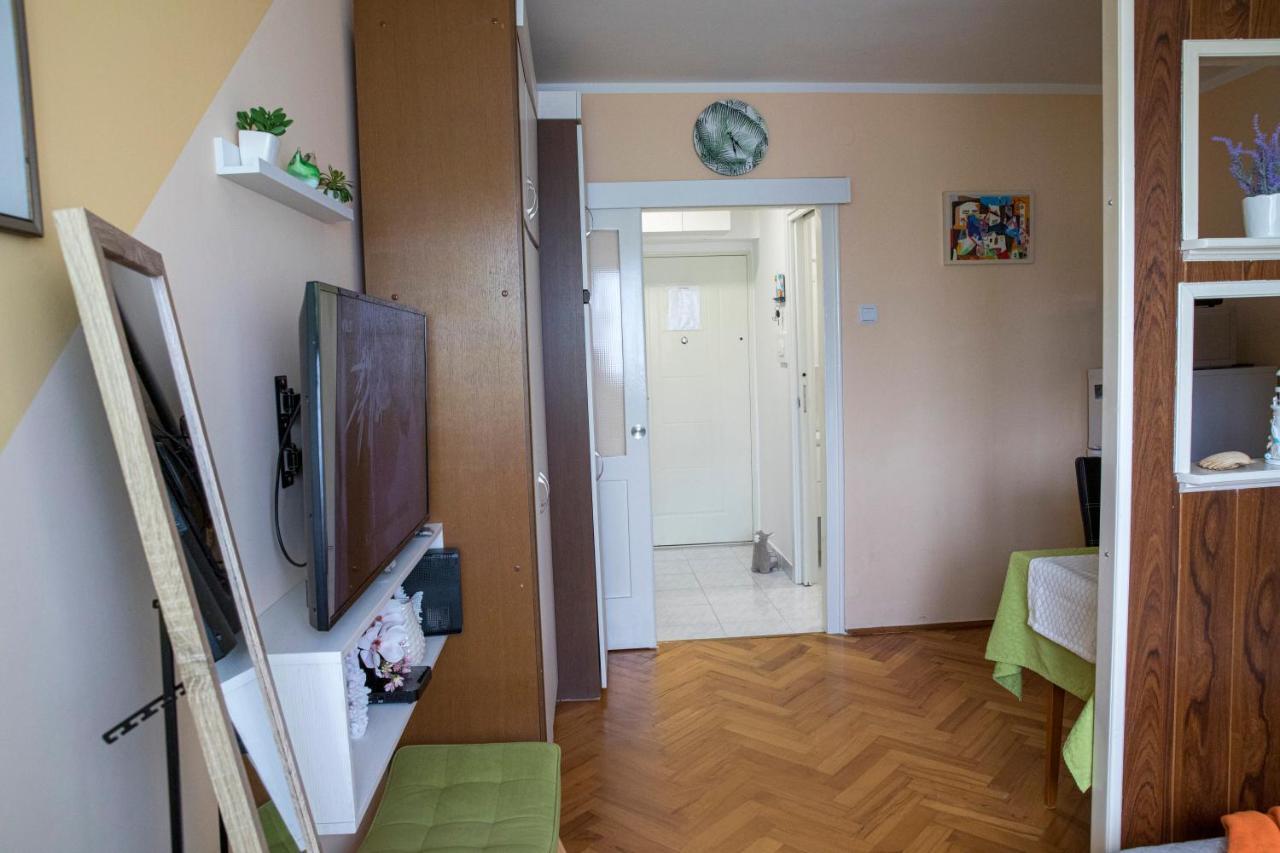 Studio Apartman Meli リエカ エクステリア 写真