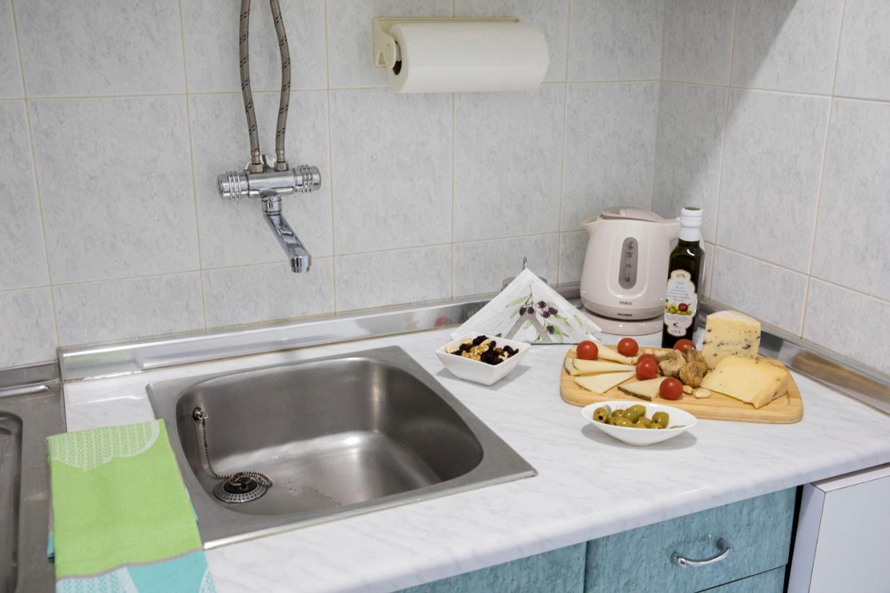 Studio Apartman Meli リエカ エクステリア 写真